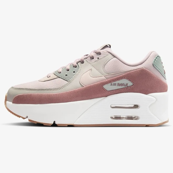 Nike Air Max 90 LV8 Sneaker - Picture 1 of 6